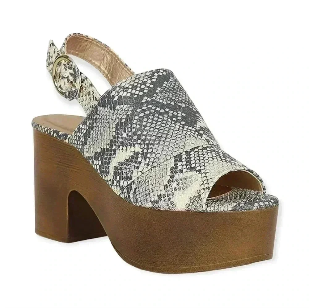 Qupid Sling Back Chunky Platforms. Size 7